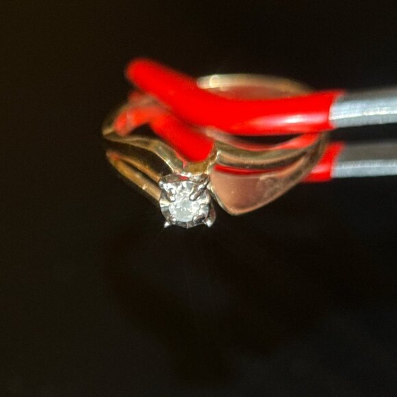 10K Gold Single Diamond Band Ring - Picture 4 of 10